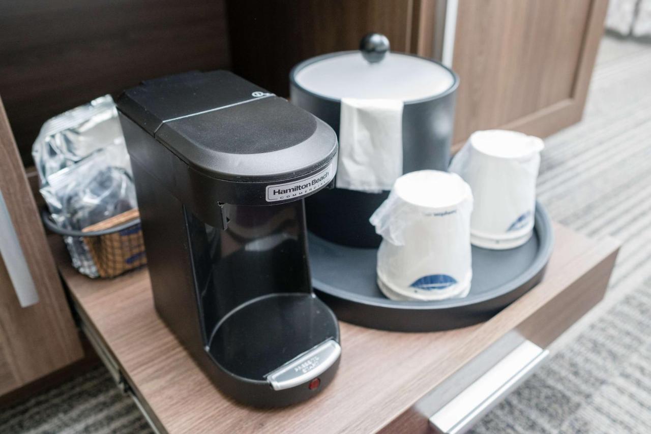 King Room - Disability Access at Hampton Inn Livermore