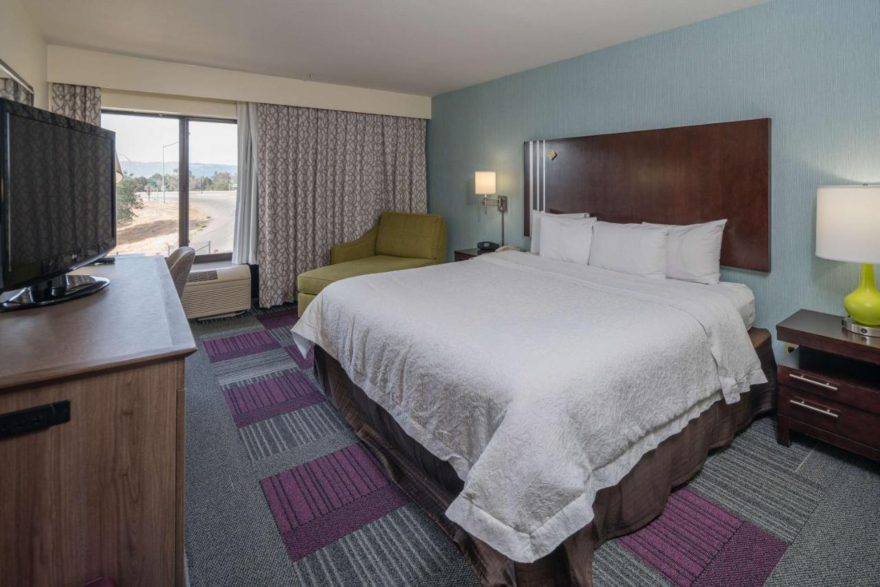 King Room - Non-Smoking at Hampton Inn Livermore