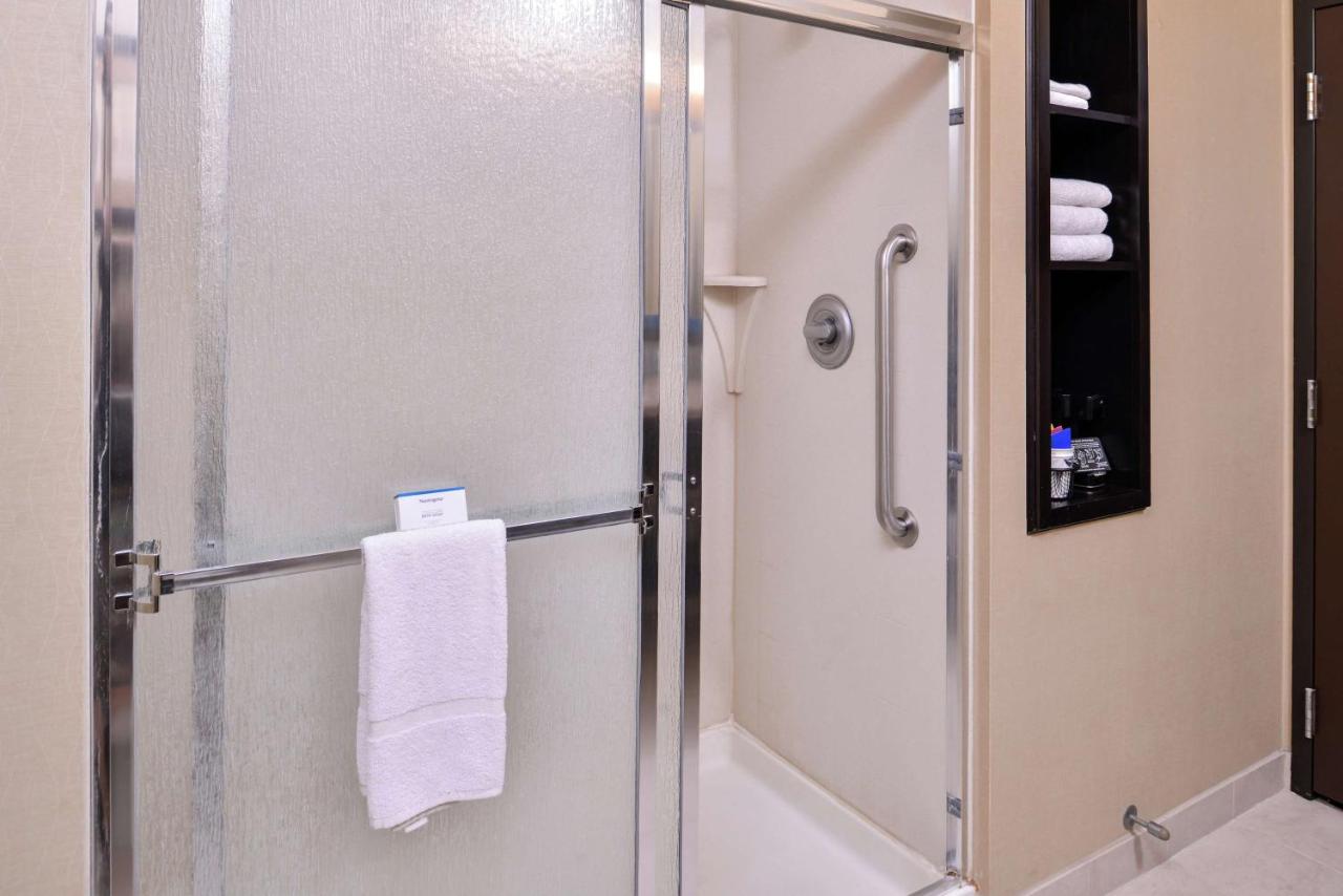 King Room - Non-Smoking at Hampton Inn & Suites Big Spring