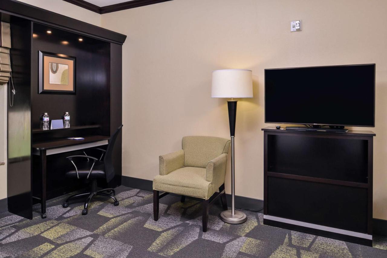 King Room - Non-Smoking at Hampton Inn & Suites Big Spring