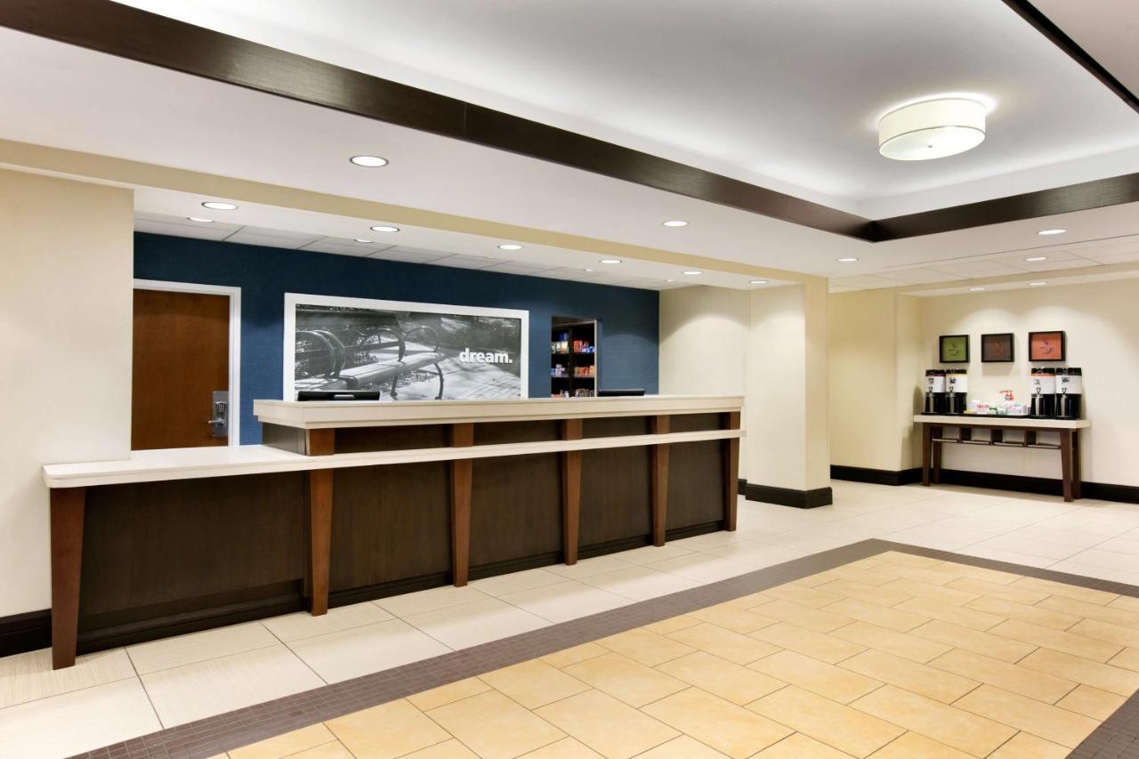 | Hampton Inn & Suites Mahwah