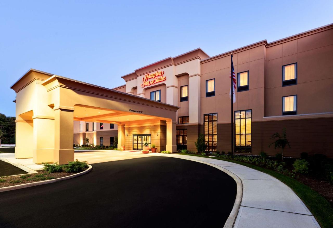 | Hampton Inn & Suites Mahwah