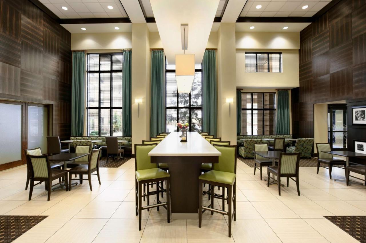 | Hampton Inn & Suites Mahwah