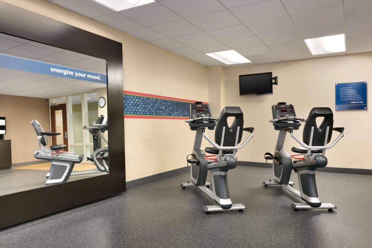 | Hampton Inn & Suites Mahwah