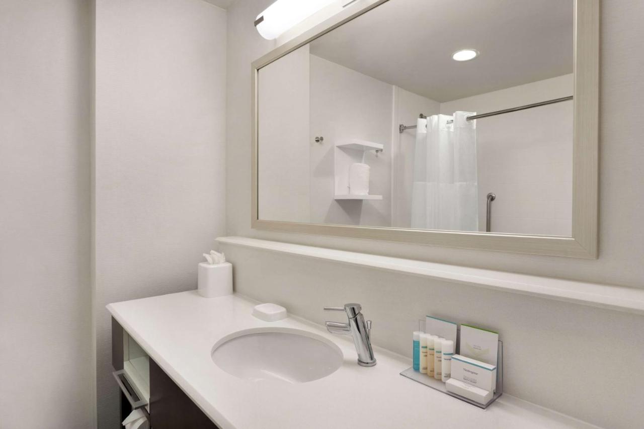 Queen Room - Non-Smoking at Hampton Inn & Suites Montgomery-EastChase