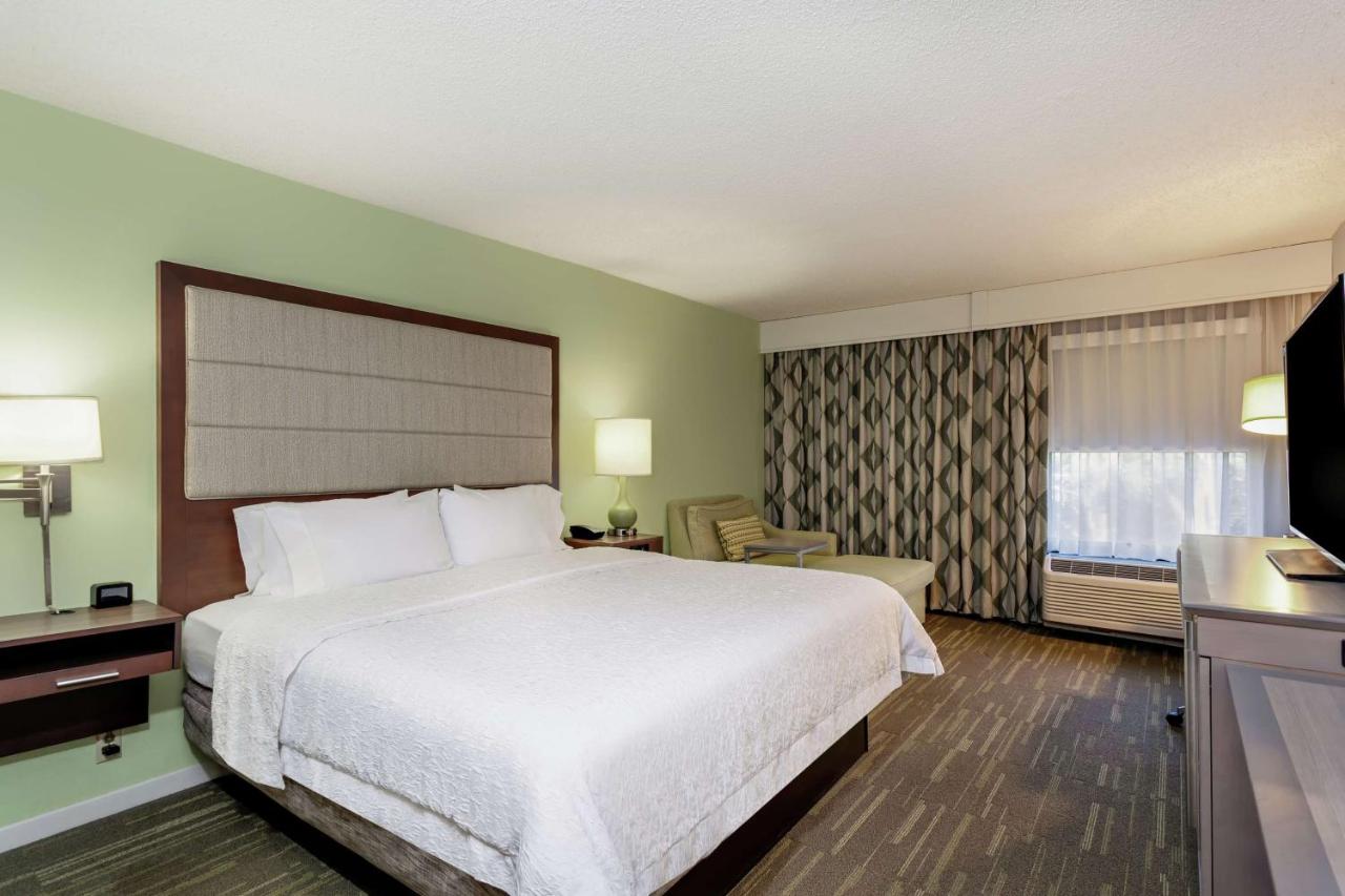 King Room - Non-Smoking at Hampton Inn Melbourne