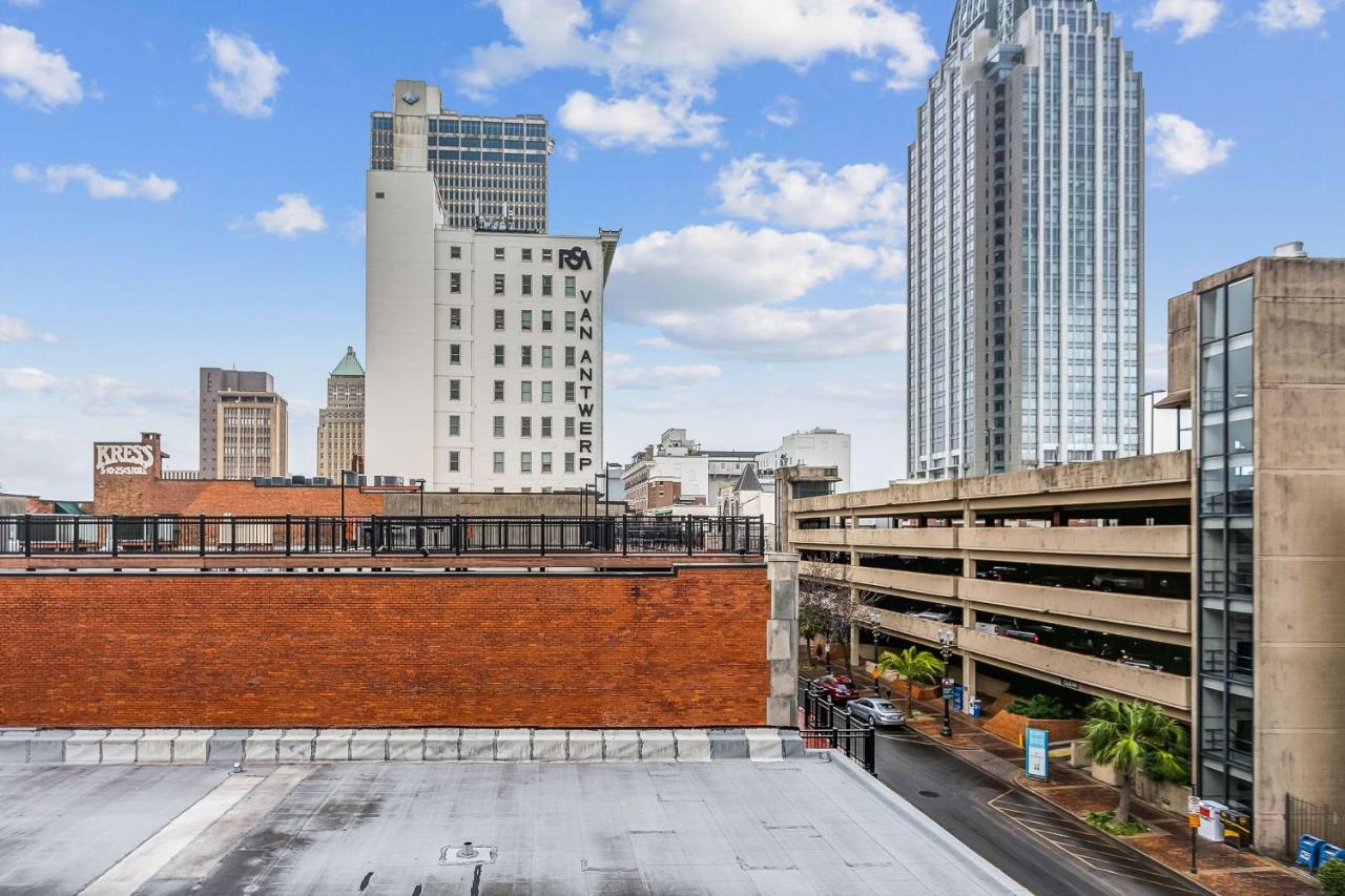 King Suite - Non-Smoking at Hampton Inn & Suites Mobile- Downtown Historic District