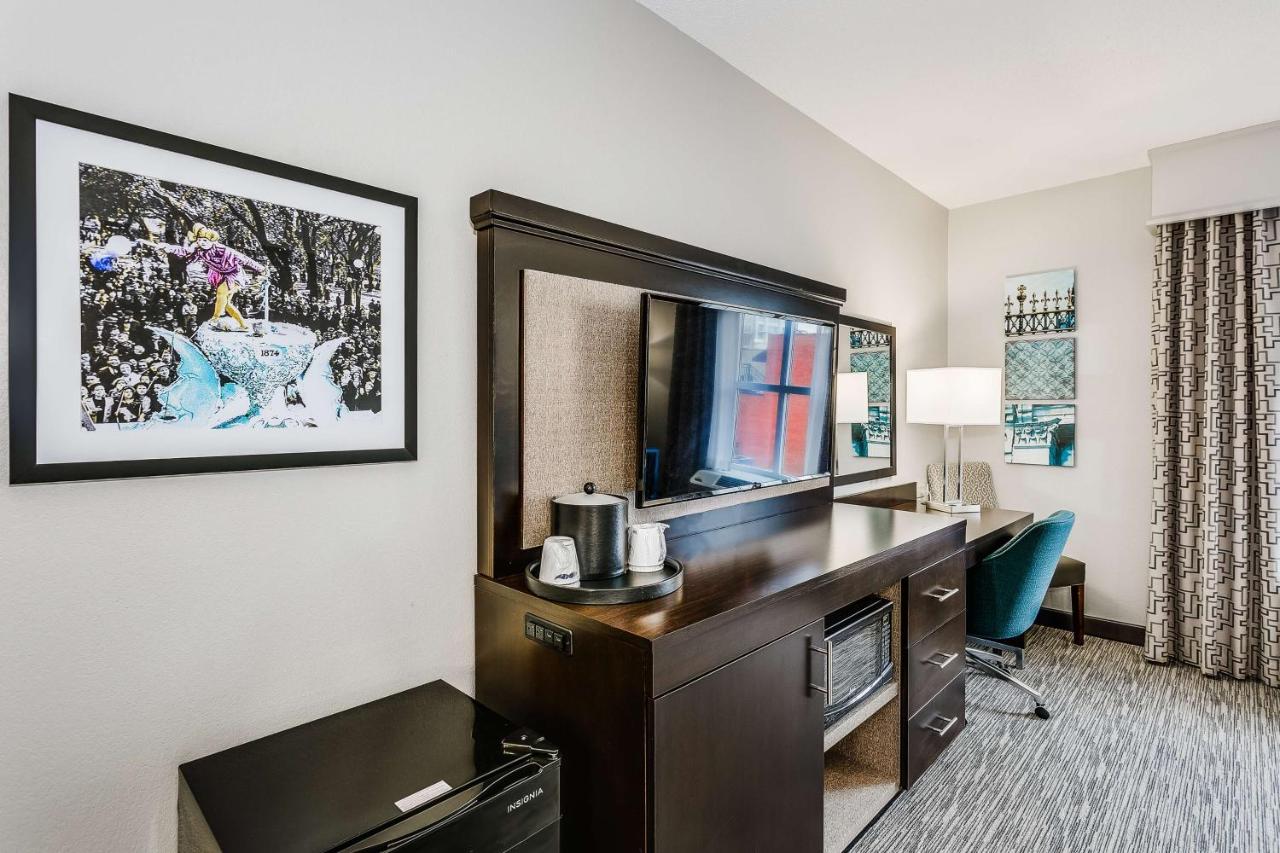 King Room - Non-Smoking at Hampton Inn & Suites Mobile- Downtown Historic District
