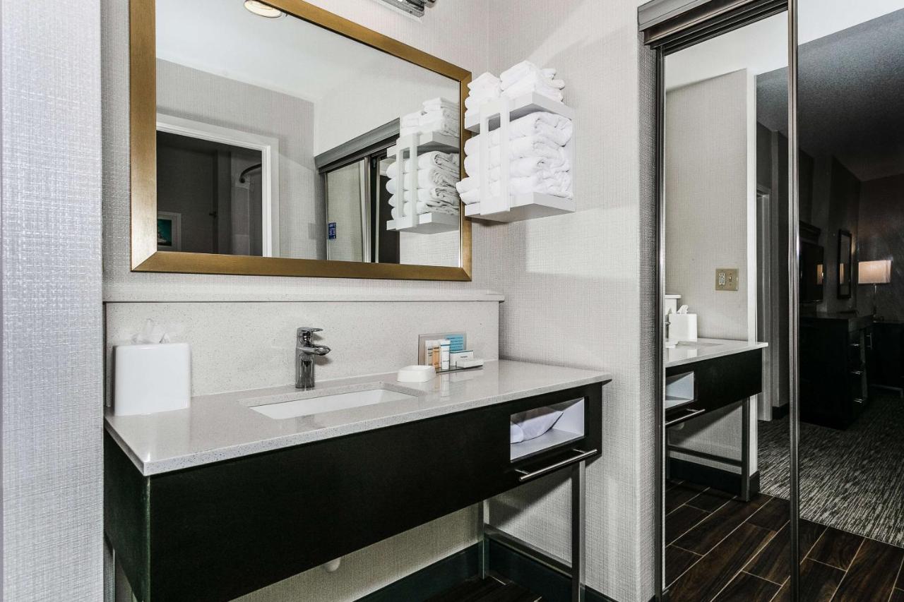 One-Bedroom Queen Suite with Two Queen Beds - Non-Smoking at Hampton Inn & Suites Mobile- Downtown Historic District