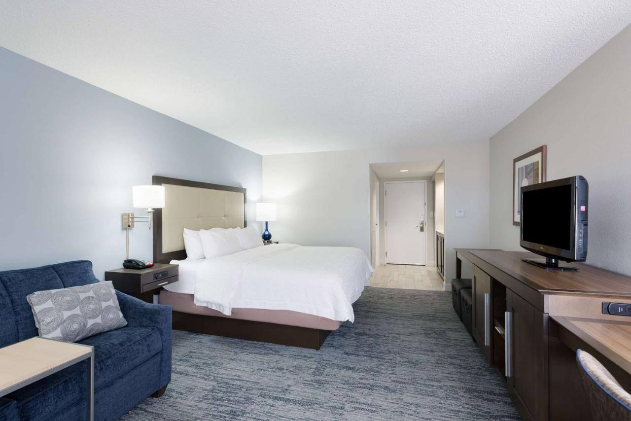 King Study Room - Non-Smoking at Hampton Inn Mount Airy