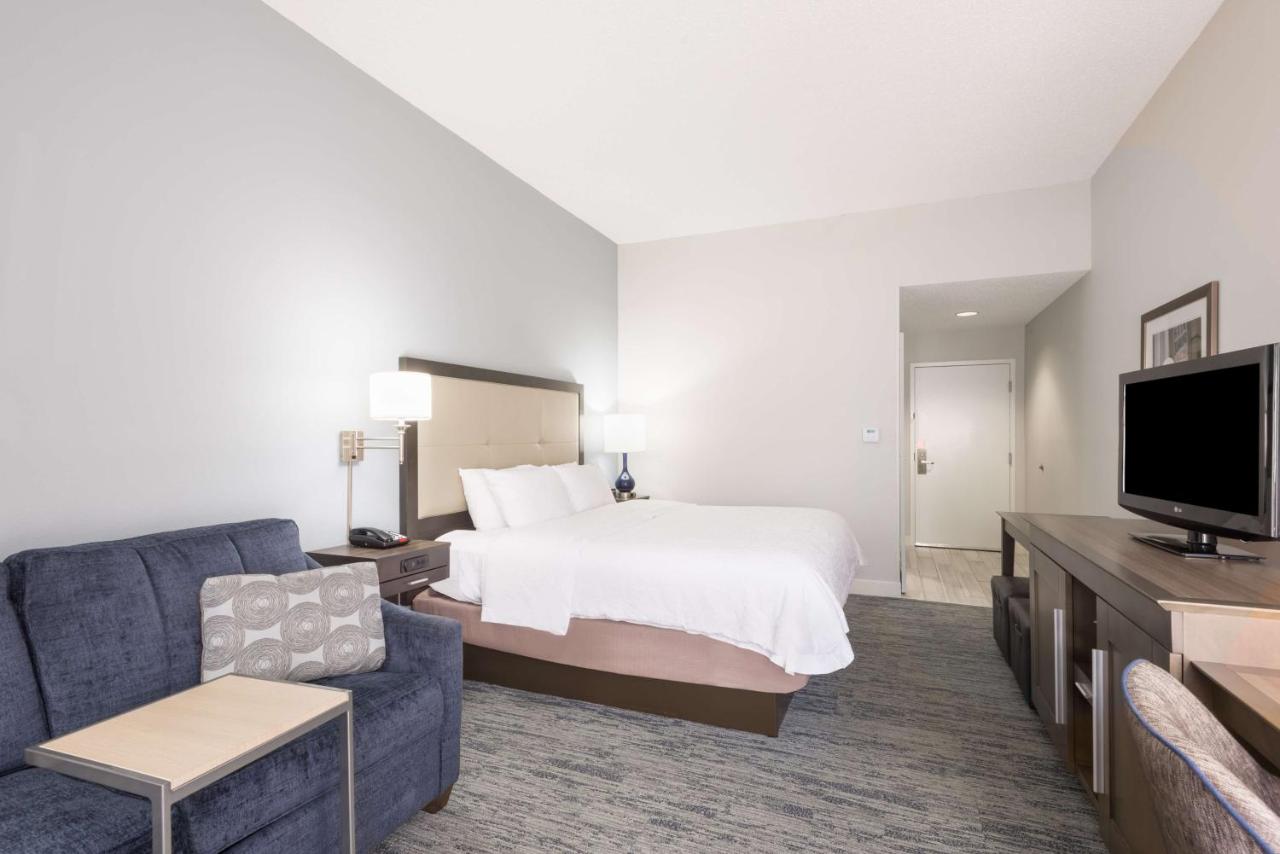 Premium Executive King Room - Non-Smoking at Hampton Inn Mount Airy