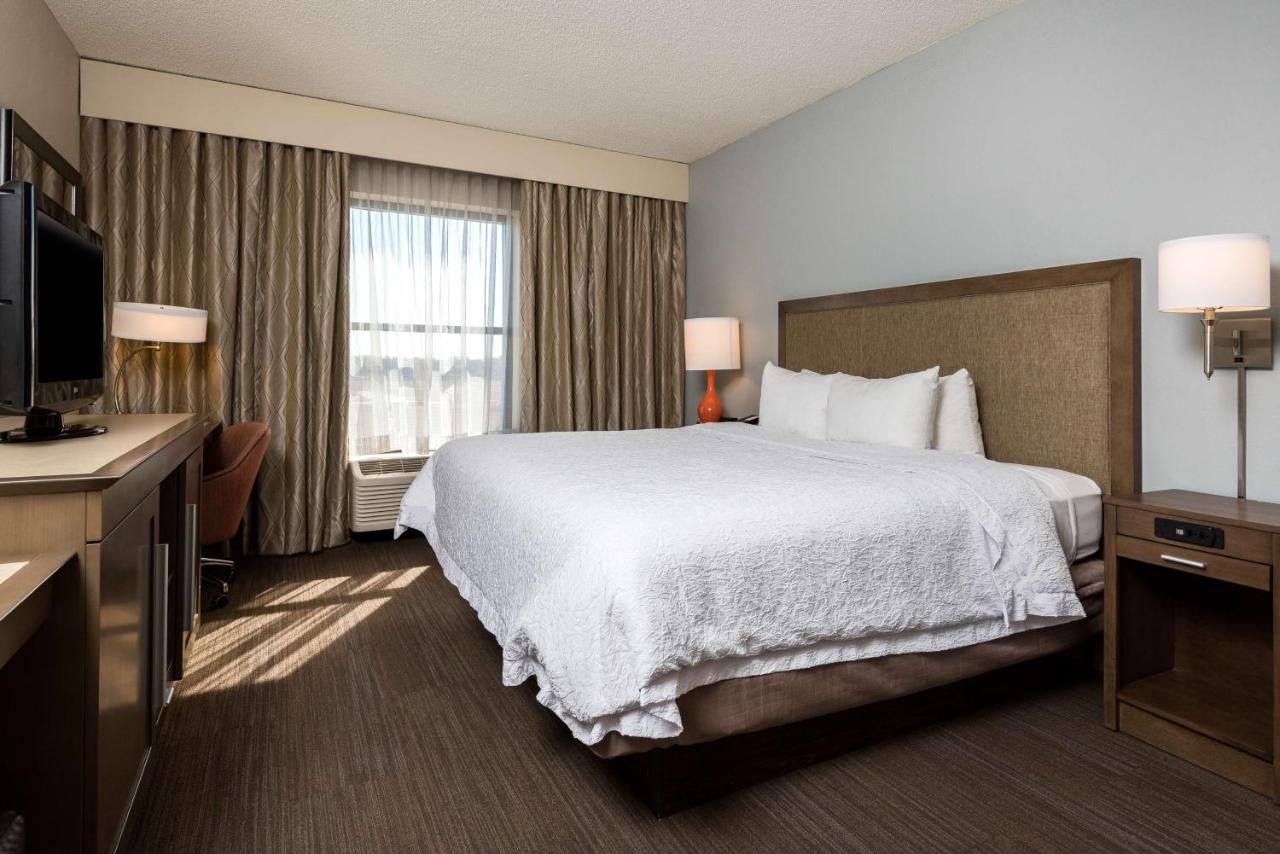 1 King Bed Nonsmoking at Hampton Inn Myrtle Beach-West