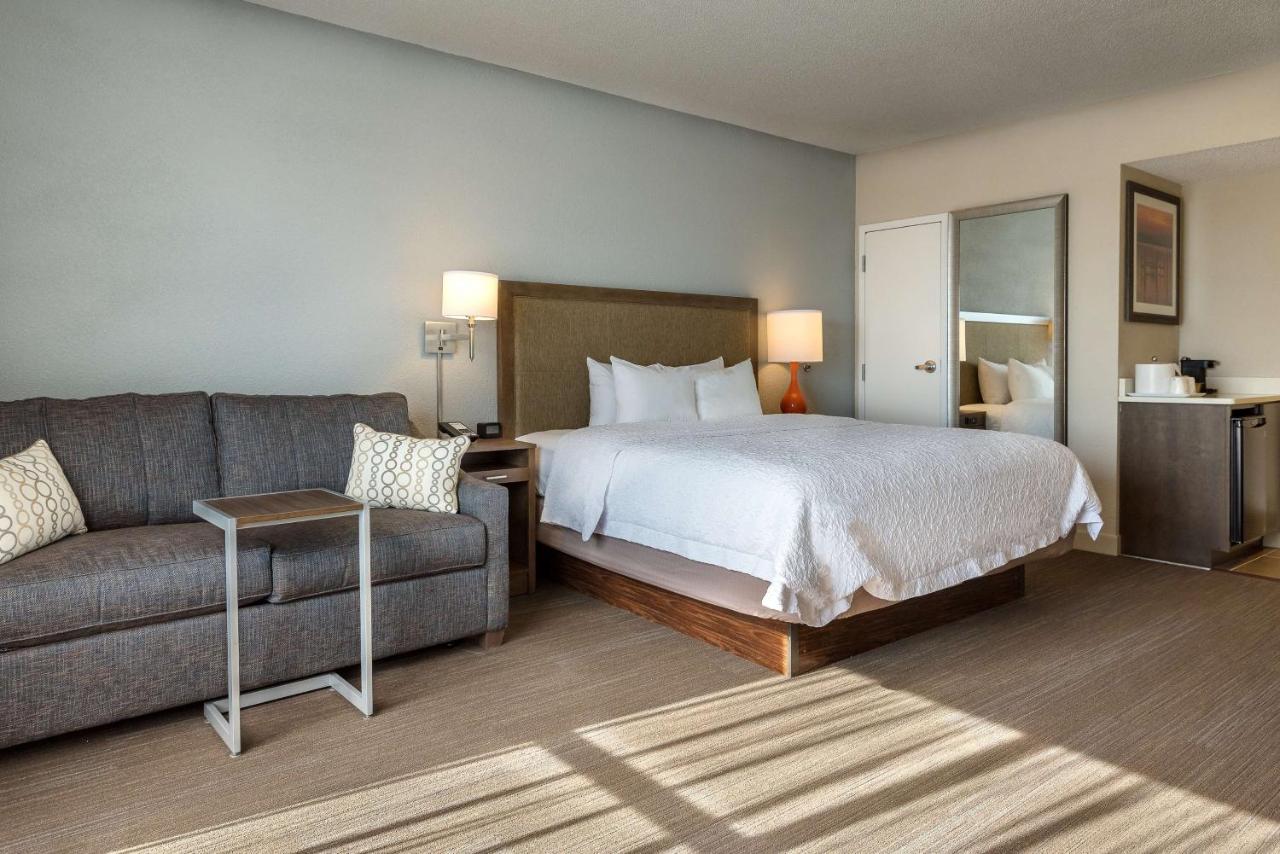 Non-Smoking Study with Sofa Bed at Hampton Inn Myrtle Beach-West