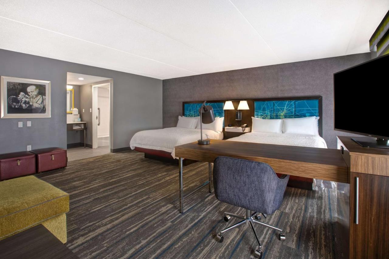 Queen Room with Two Queen Beds - Non-Smoking at Hampton Inn Olive Branch