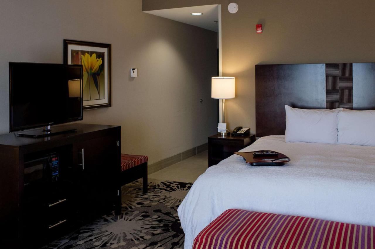King Studio Suite with Sofa Bed - Non-Smoking at Hampton Inn Oxford/Conference Center