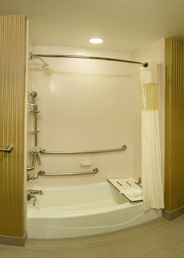 King Room - Mobility Accessible/Non-Smoking at Hampton Inn Oxford/Conference Center