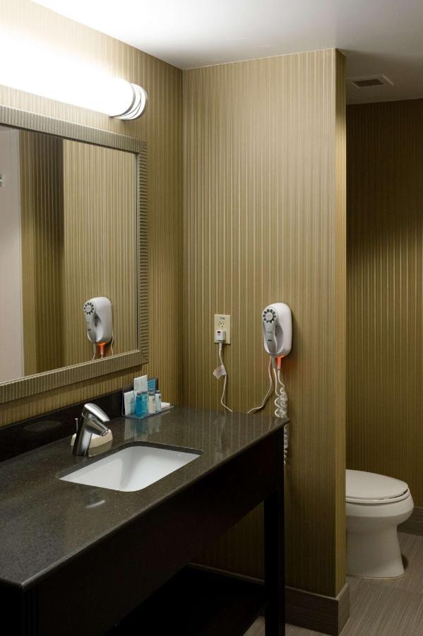 King Studio Suite with Sofa Bed - Non-Smoking at Hampton Inn Oxford/Conference Center