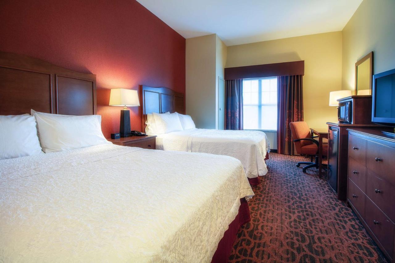Queen Room with Two Queen Beds at Hampton Inn Oxford/Miami University Area