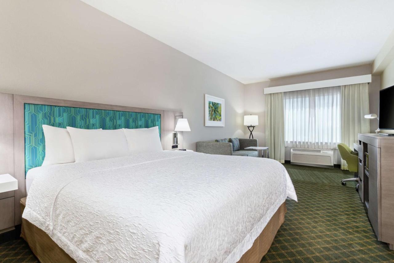 | Hampton Inn West Palm Beach-Lake Worth-Turnpike