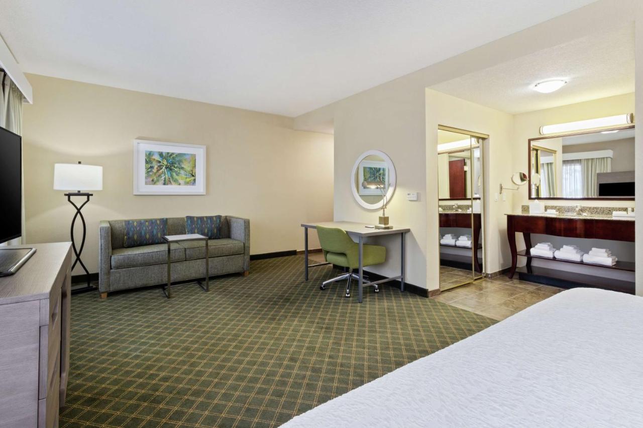 | Hampton Inn West Palm Beach-Lake Worth-Turnpike