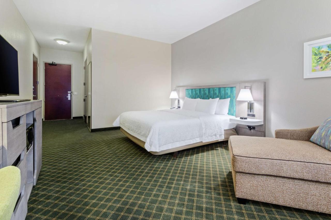 | Hampton Inn West Palm Beach-Lake Worth-Turnpike