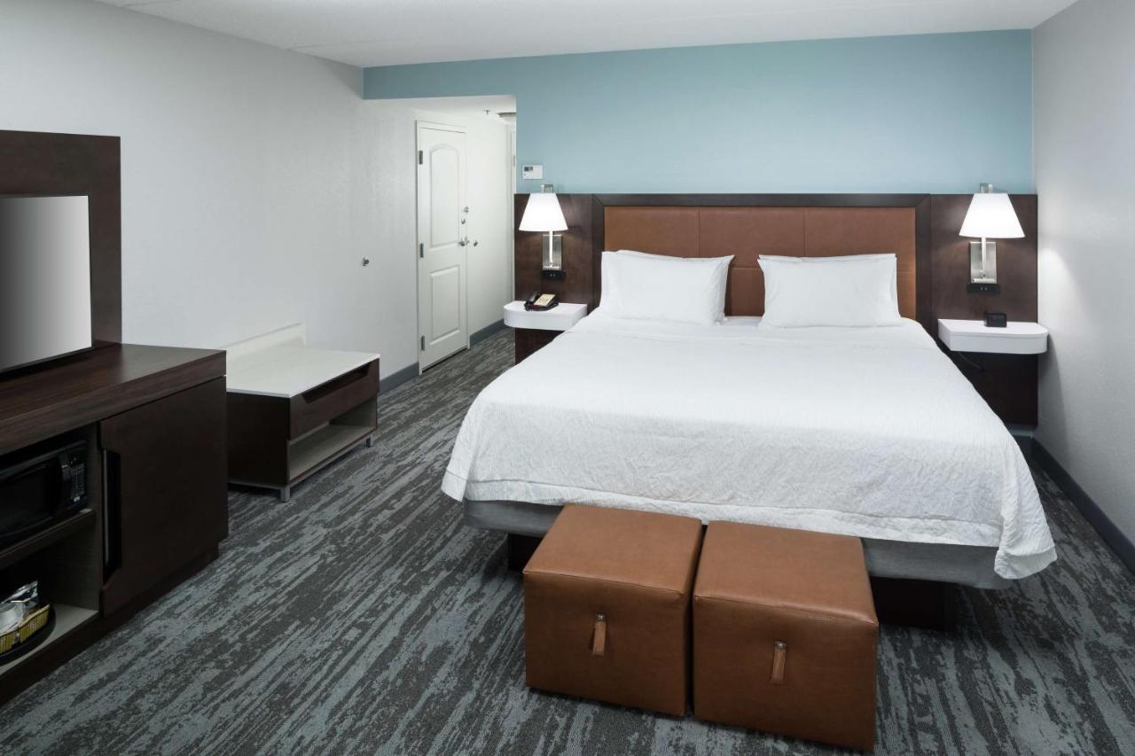 King Room - Non-Smoking at Hampton Inn & Suites Panama City Beach-Pier Park Area