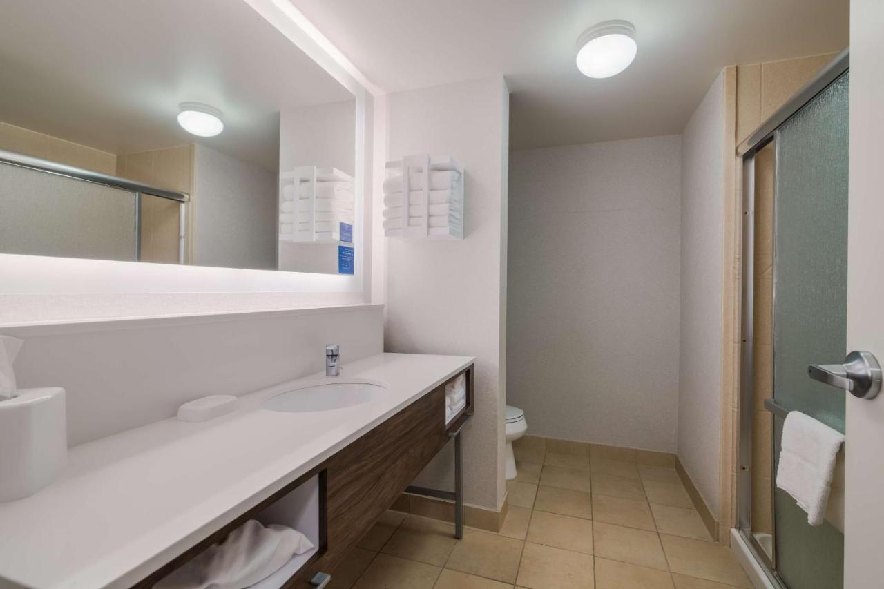 Queen Room with Two Beds at Hampton Inn & Suites Plattsburgh