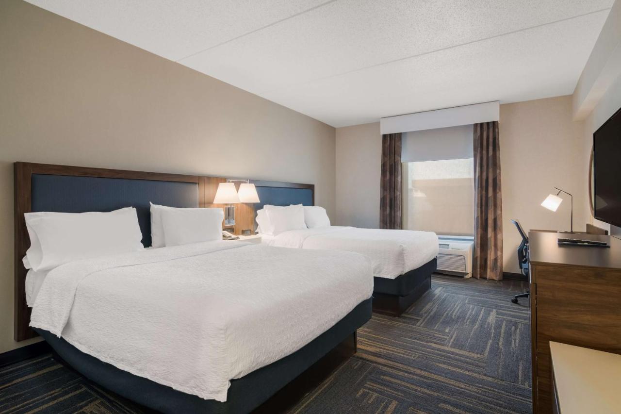 Queen Room with Two Queen Beds - Hearing Accessible at Hampton Inn & Suites Plattsburgh