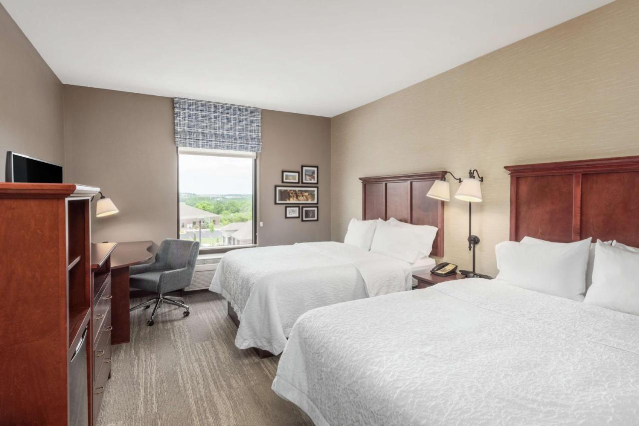 Queen Room with Two Queen Beds - Non-Smoking at Hampton Inn Branson - Branson Hills