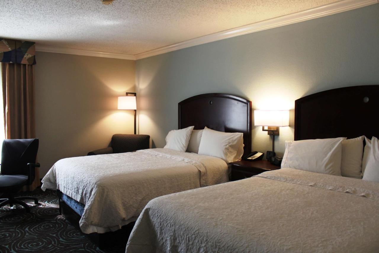 Double Room with Two Double Beds - Non-Smoking at Hampton Inn Perry