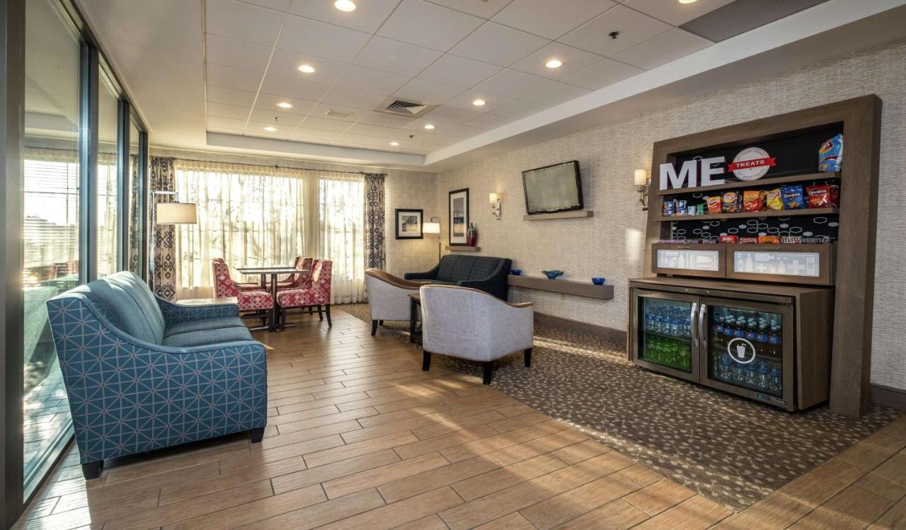 | Hampton Inn Freeport/Brunswick