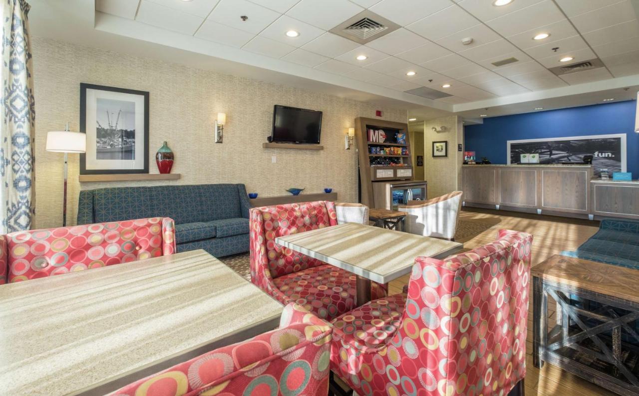 | Hampton Inn Freeport/Brunswick
