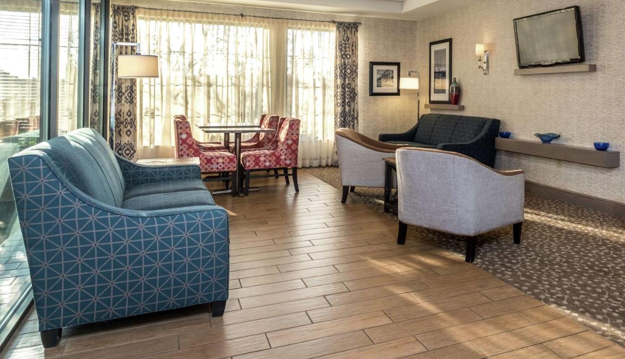 | Hampton Inn Freeport/Brunswick