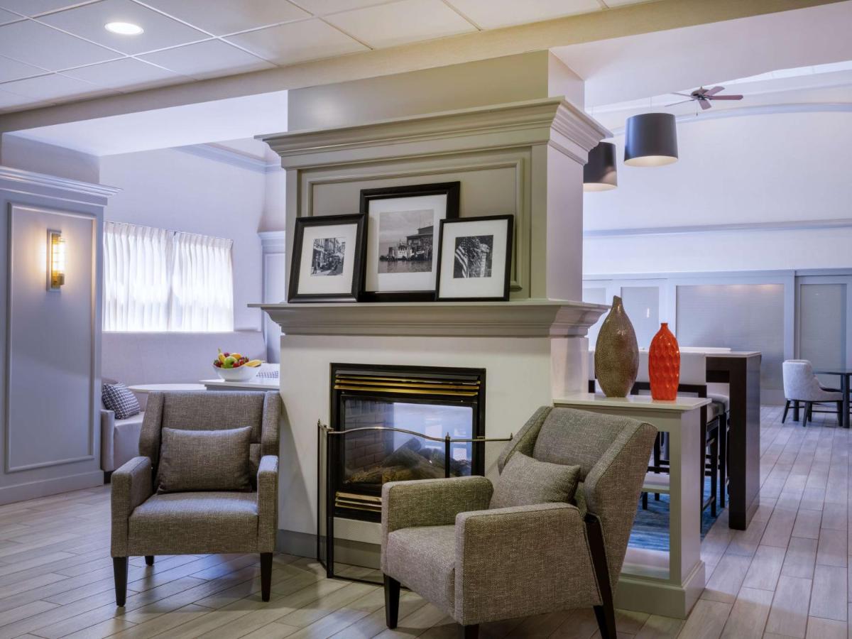 | Hampton Inn Raynham-Taunton