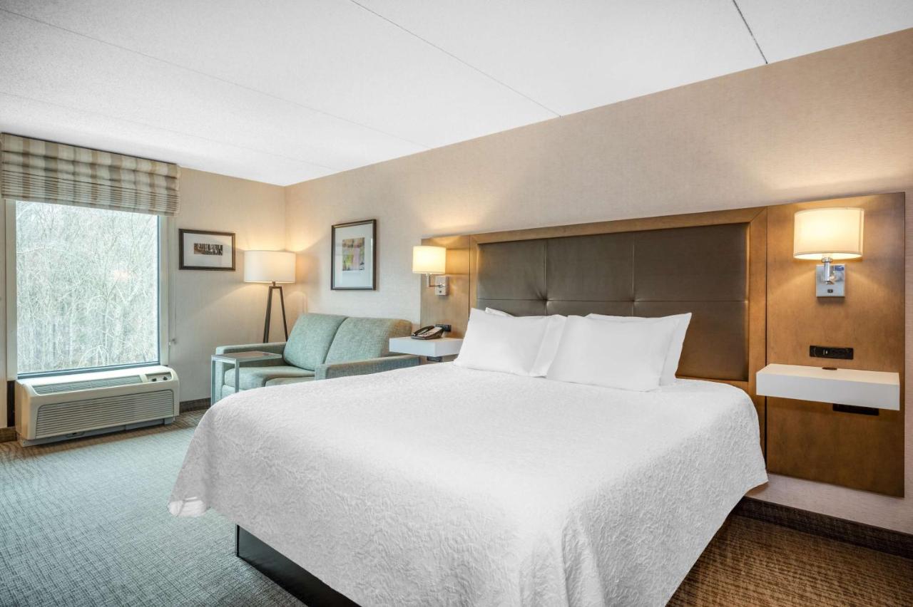 | Hampton Inn Raynham-Taunton