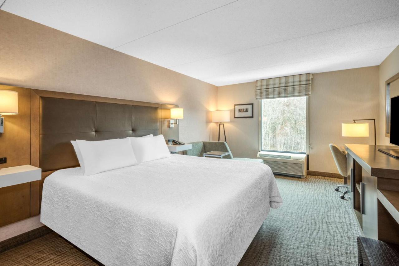 | Hampton Inn Raynham-Taunton