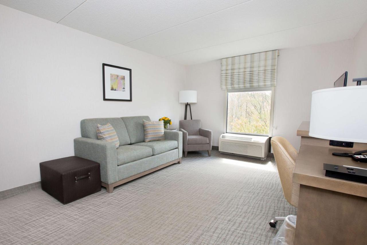 | Hampton Inn Raynham-Taunton