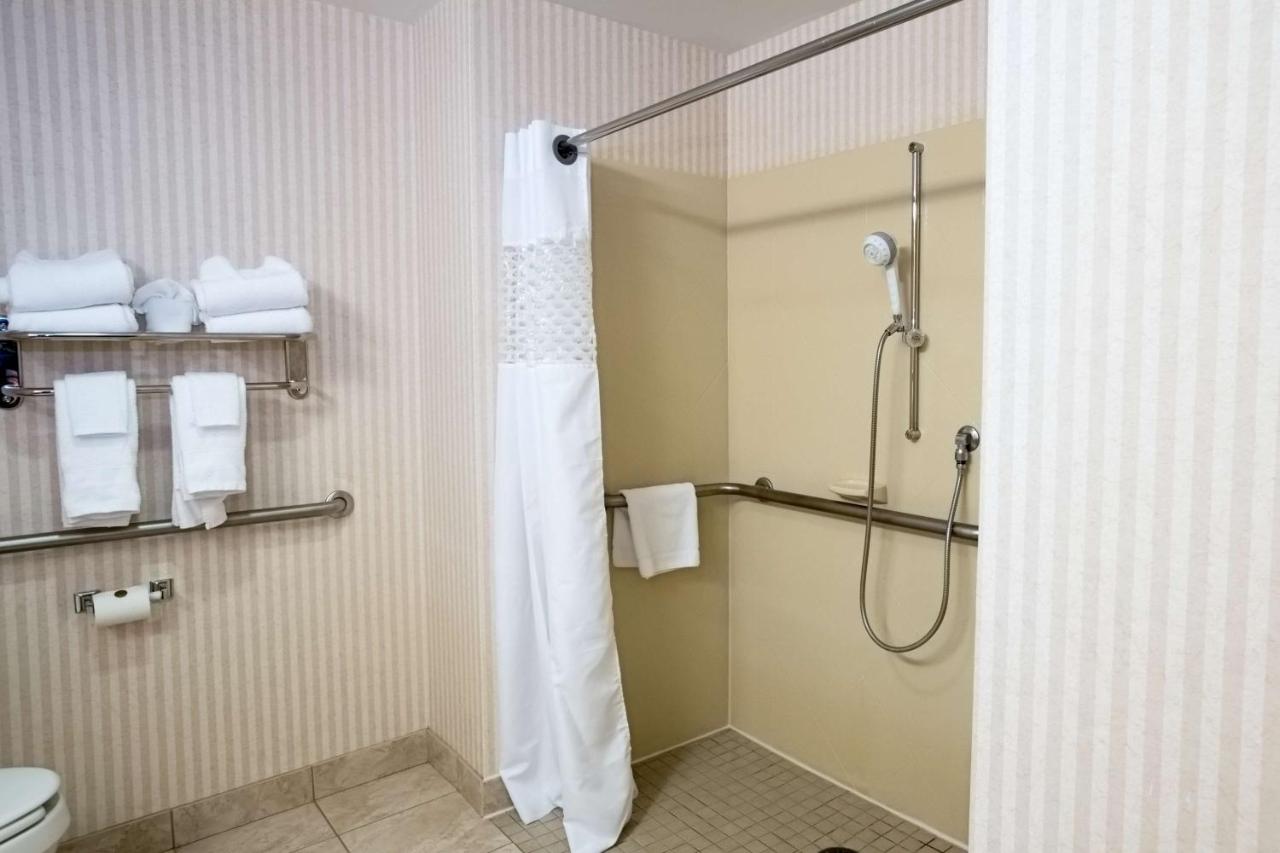 | Hampton Inn Raynham-Taunton
