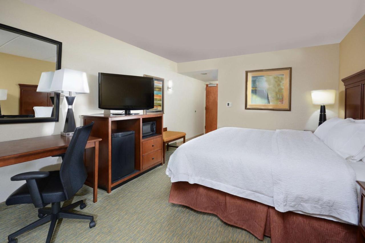 King Room - Non-Smoking at Hampton Inn Raleigh-Durham Airport
