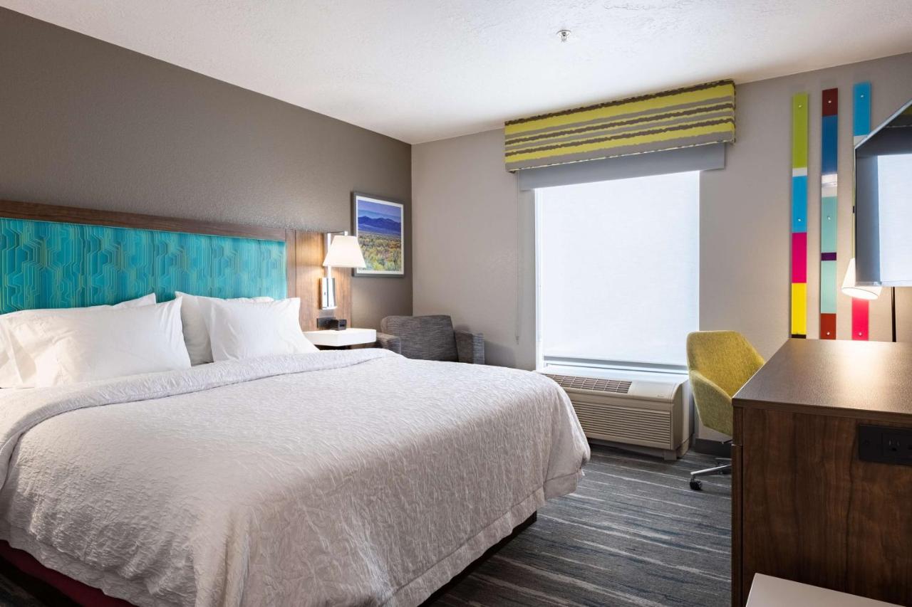 King Room - Non-Smoking at Hampton Inn Richfield