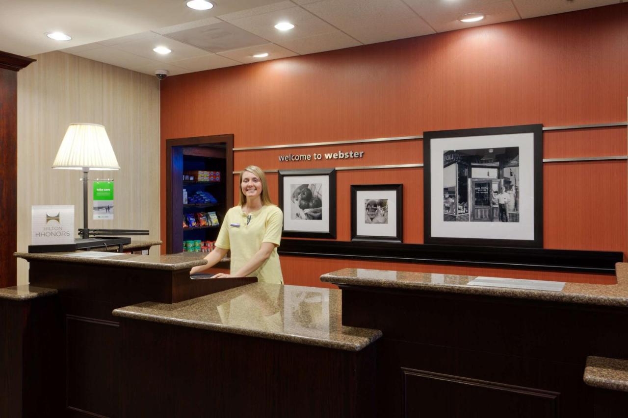| Hampton Inn Rochester-Webster