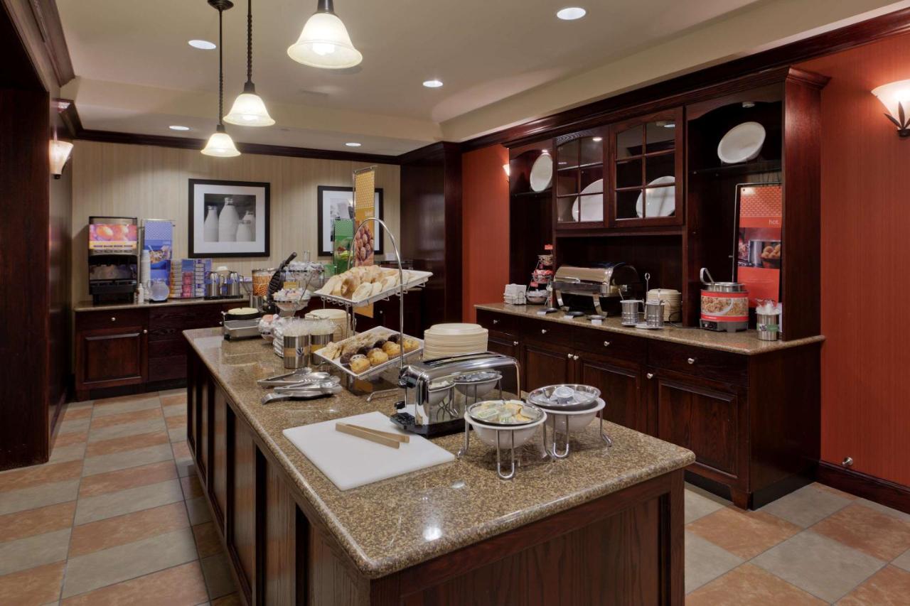 | Hampton Inn Rochester-Webster
