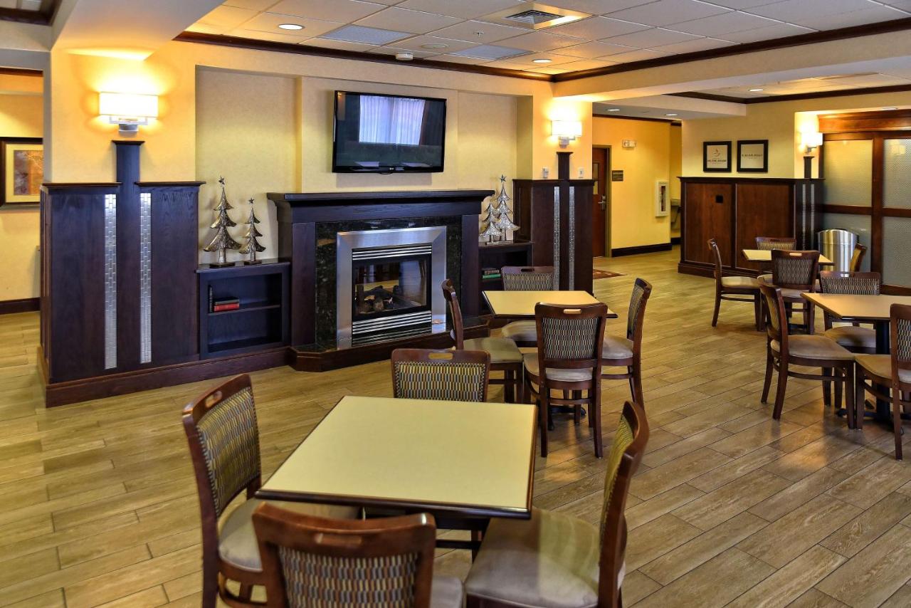 | Hampton Inn Geneseo