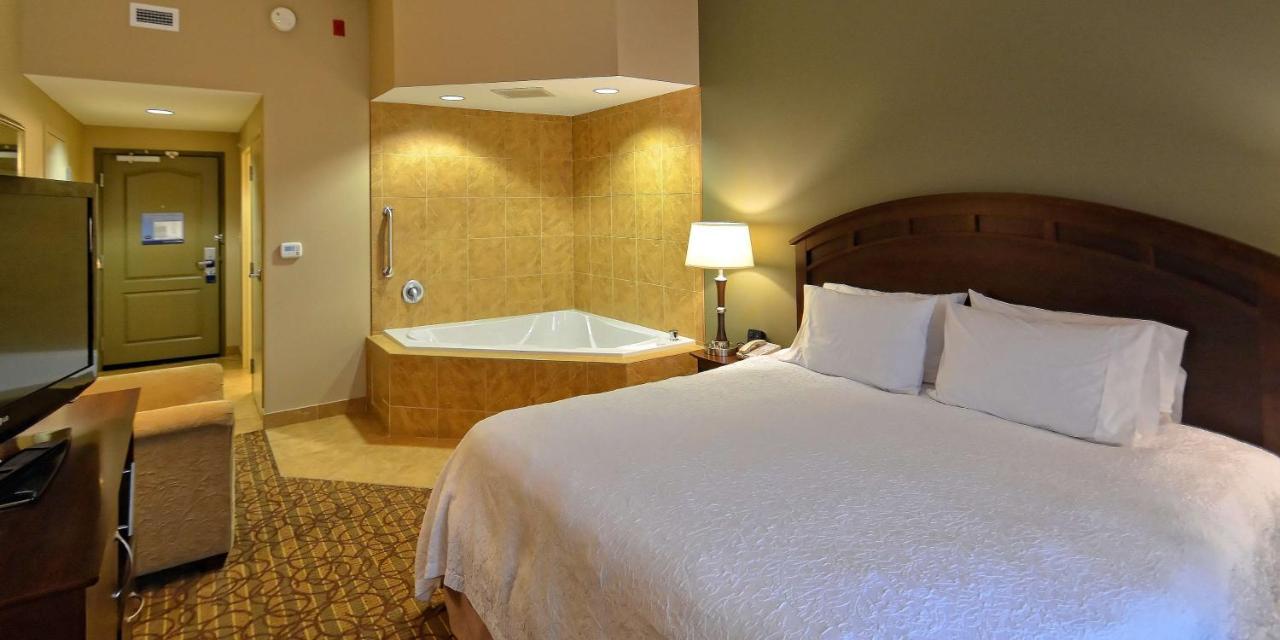 | Hampton Inn Geneseo