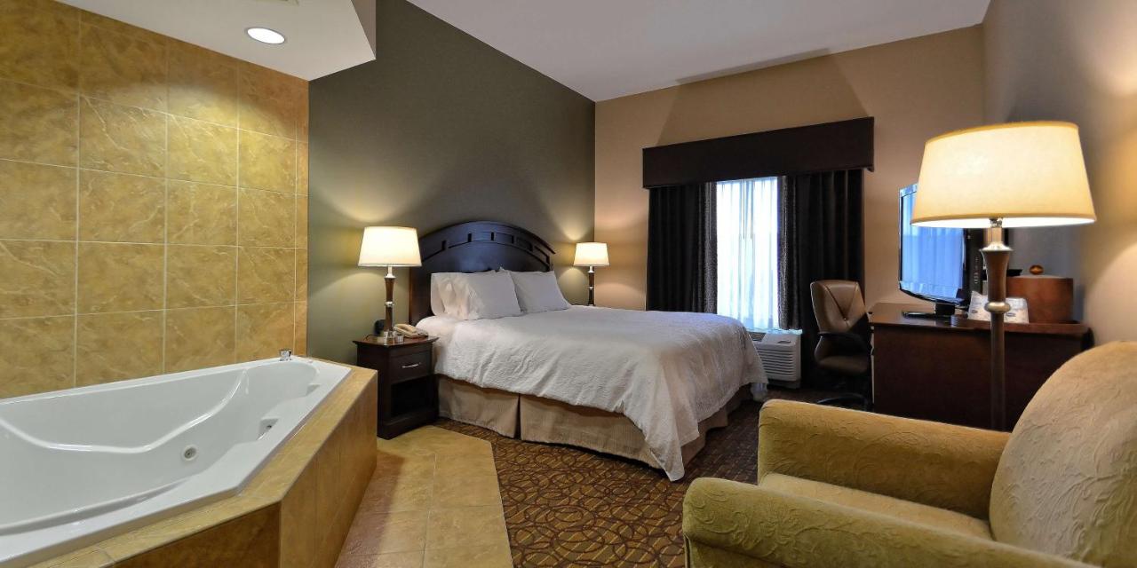 | Hampton Inn Geneseo