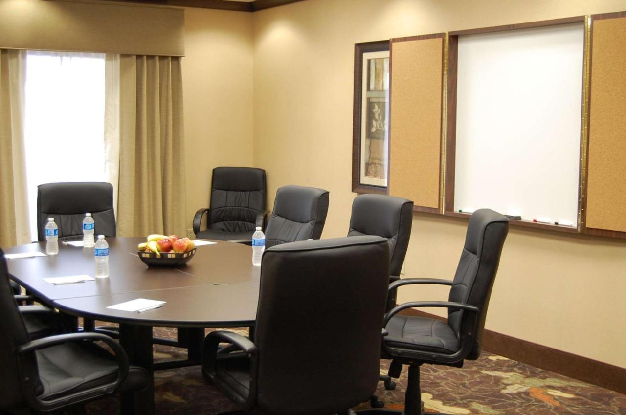 | Hampton Inn Geneseo