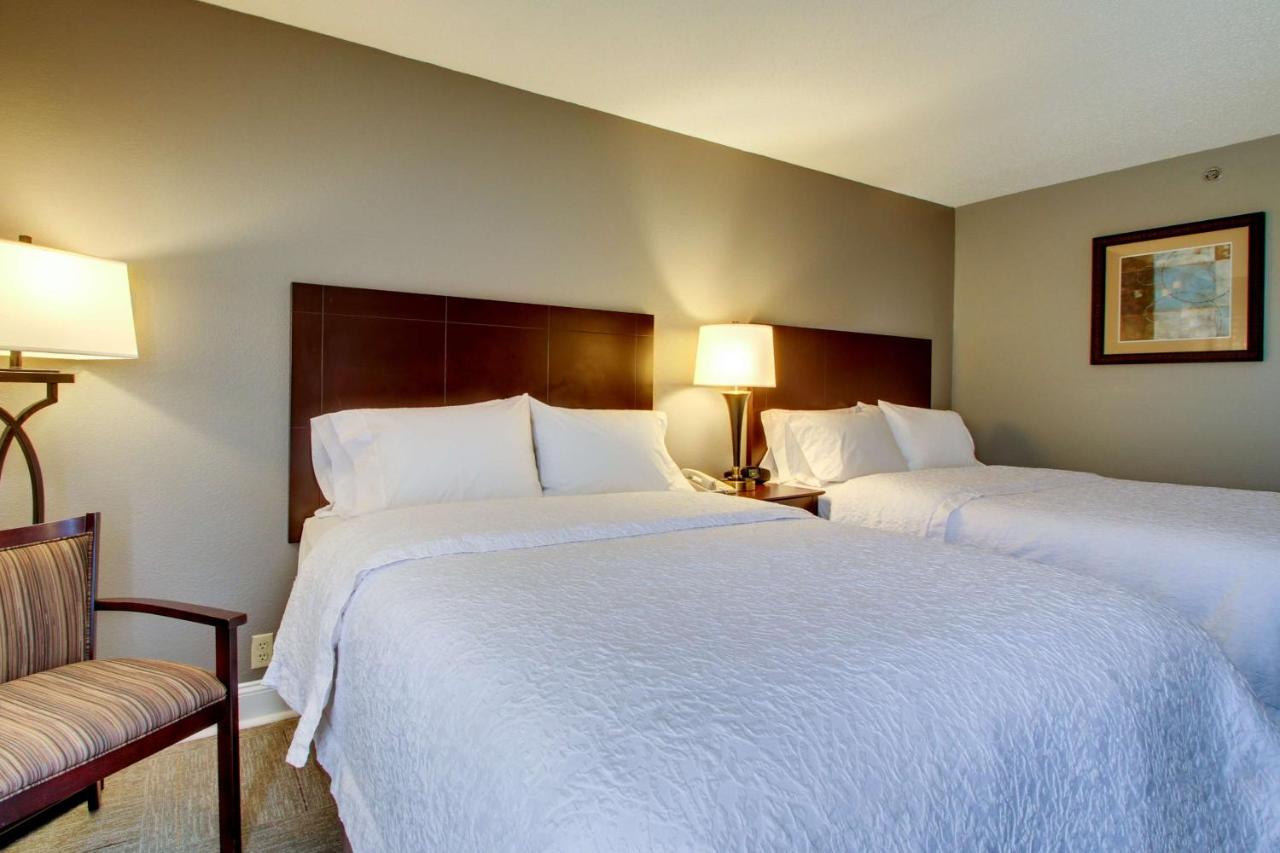 Queen Room with Two Queen Beds - Non-Smoking at Hampton Inn Rolla