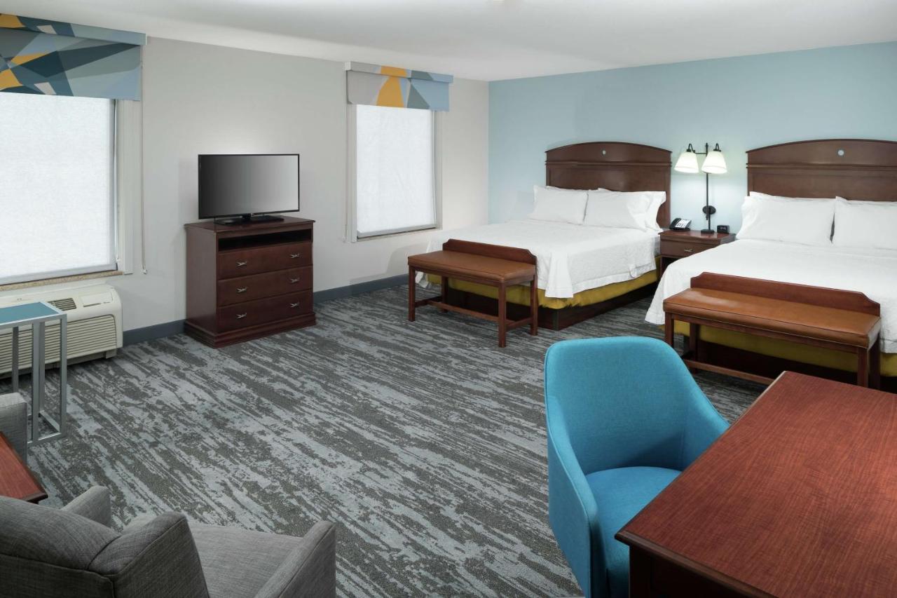 Queen Suite with Two Queen Beds - Non-Smoking at Hampton Inn & Suites Rochester-North