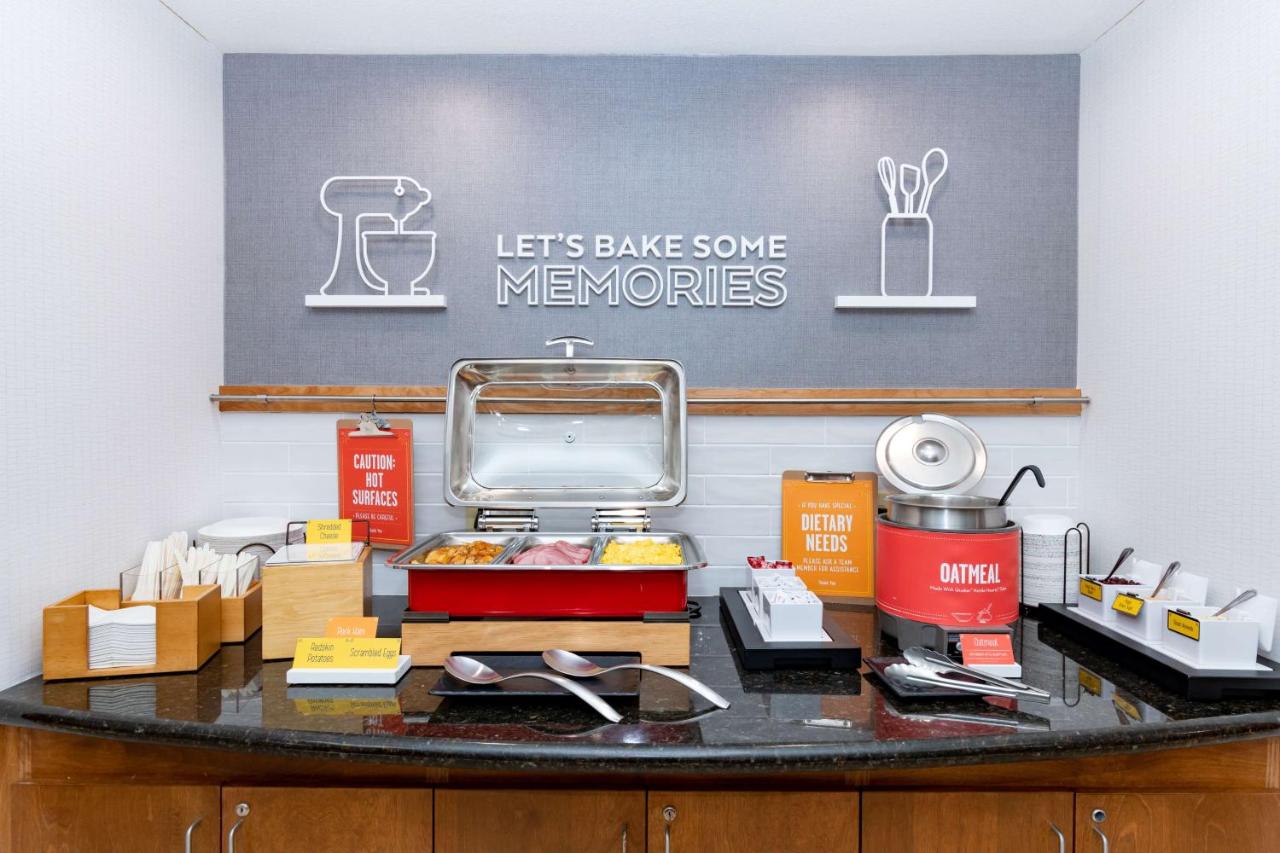| Hampton Inn & Suites Pittsburg