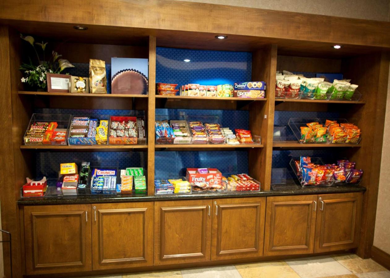 | Hampton Inn & Suites Pittsburg